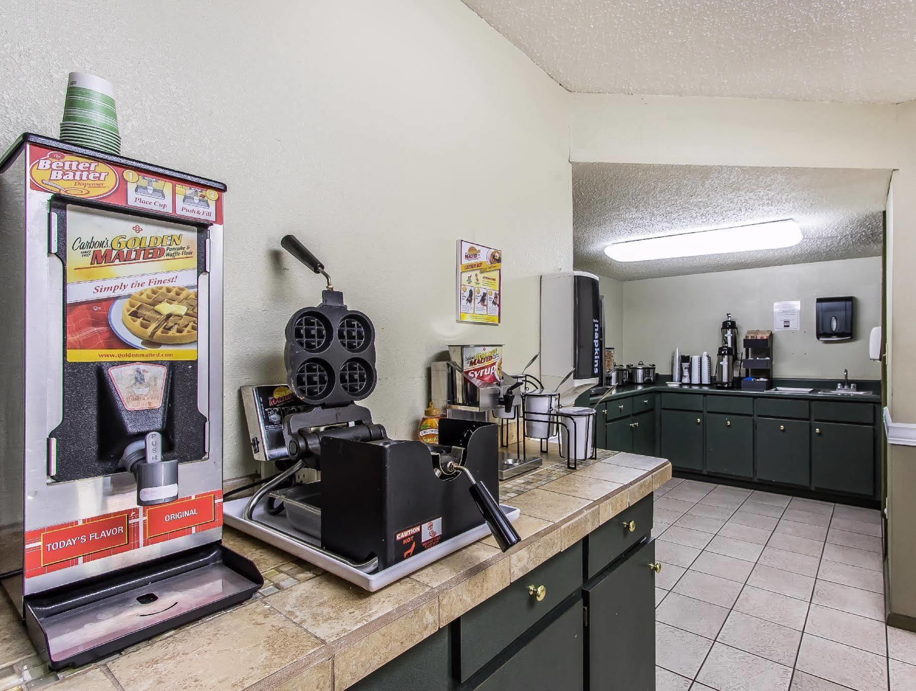 Econo Lodge Скоттсборо Екстер'єр фото